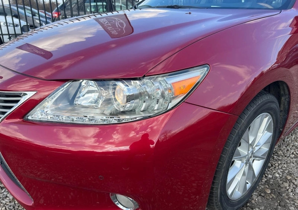 Lexus ES cena 78000 przebieg: 185000, rok produkcji 2014 z Chełm małe 742